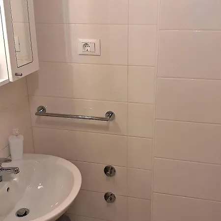 With A Parking Space Baska Voda, Makarska - 22458 Apartment